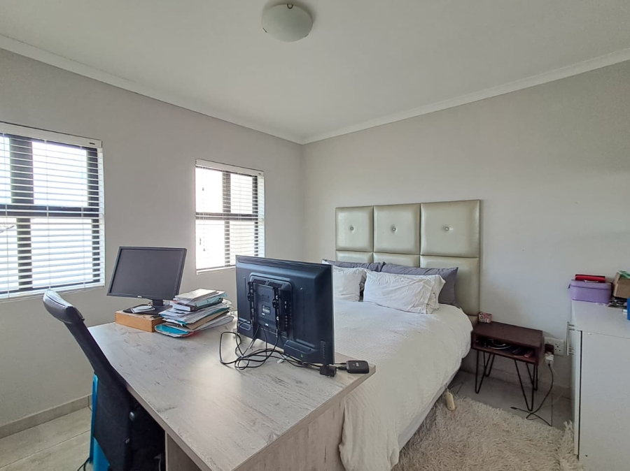To Let 2 Bedroom Property for Rent in Stonewood Security Estate Western Cape